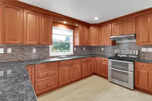 10 Horseshoe Rd, Mount Kisco, NY 10549 - Photo 10