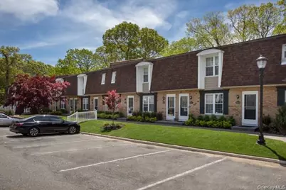 100 Villa D'Est Drive #E-07, Coram, NY 11727 - Photo 1