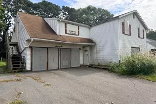 71 Matsunaye Dr, Medford, NY 11763 - Photo 2