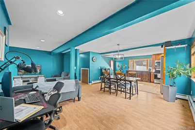 6 Ursa Avenue, Greenwood Lake, NY 10925 - Photo 2