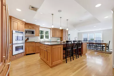 15 Stratton Road, Scarsdale, NY 10583 - Photo 8