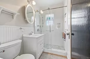 135 Fairfield Ave, Mineola, NY 11501 - Photo 8