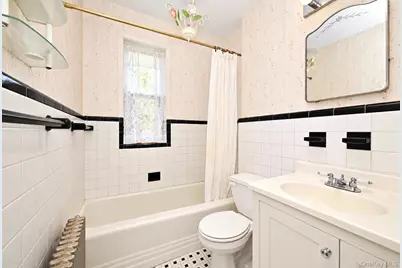 195-15 Station Road, Flushing, NY 11358 - Photo 10