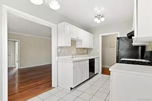 914 Wynnewood Rd, Pelham, NY 10803 - Photo 10