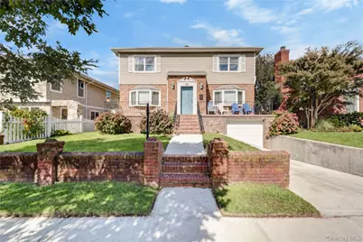 69 W Penn Street, Long Beach, NY 11561 - Photo 2