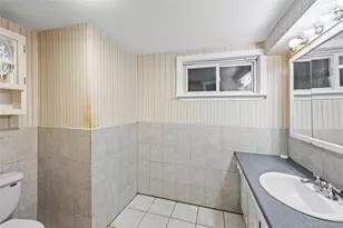 410 Midwood Ave, Bellmore, NY 11710 - Photo 36