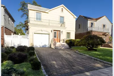 73-35 195th Street, Fresh Meadows, NY 11366 - Photo 2