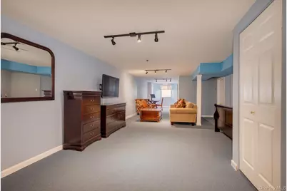 180 Spring Drive, East Meadow, NY 11554 - Photo 18