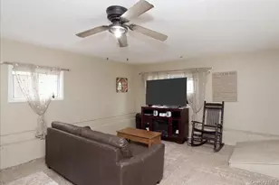 63 E Neck Ct, West Babylon, NY 11704 - Photo 18