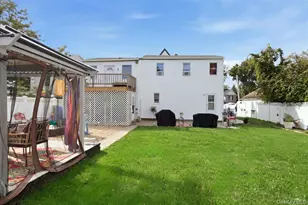 63 E Neck Ct, West Babylon, NY 11704 - Photo 34
