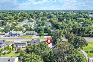182 Commack Rd, Deer Park, NY 11729 - Photo 4