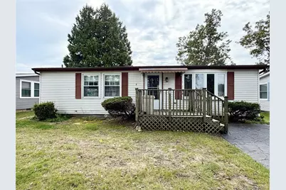 5 Holly Drive, Manorville, NY 11949 - Photo 2