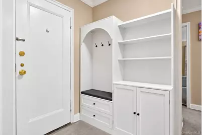 9 Sentry Place #2C, Scarsdale, NY 10583 - Photo 1