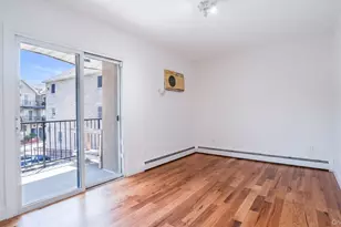 24 Pennyfield Ave, Bronx, NY 10465 - Photo 16