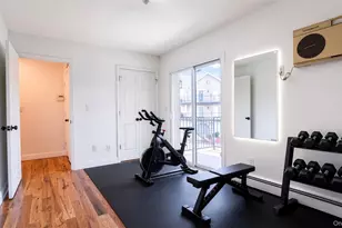 24 Pennyfield Ave, Bronx, NY 10465 - Photo 8