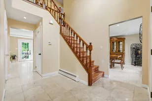 84 Stowe Dr, Poughquag, NY 12570 - Photo 2