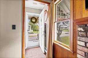 373 Oak St, Patchogue, NY 11772 - Photo 6