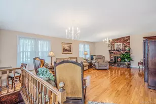 2909 Connecticut Ave, Medford, NY 11763 - Photo 10