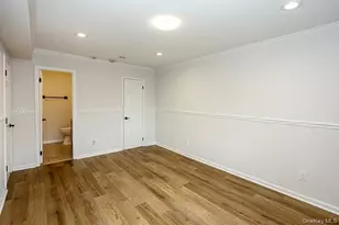 43 Cambridge Dr W, Copiague, NY 11726 - Photo 18