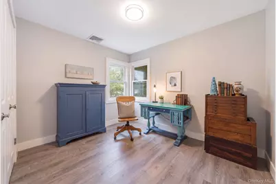38 Middle Neck Road, Port Washington, NY 11050 - Photo 6