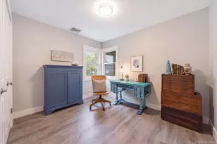 38 Middle Neck Rd, Port Washington, NY 11050 - Photo 6