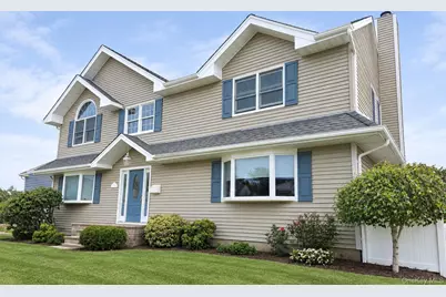 122 Dorothy Drive, East Meadow, NY 11554 - Photo 1