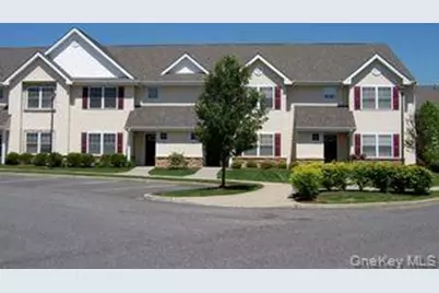62 Morley Circle, Melville, NY 11747 - Photo 2