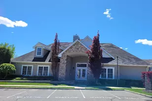 62 Morley Cir, Melville, NY 11747 - Photo 12