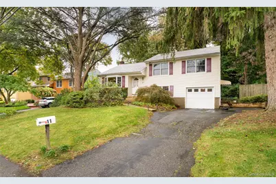 11 Longford Street, Huntington, NY 11743 - Photo 22