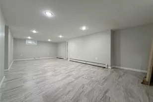 1316 6th St, West Babylon, NY 11704 - Photo 30