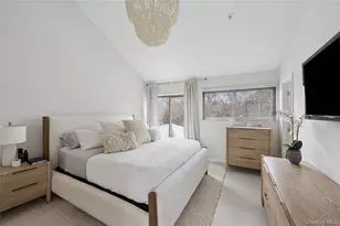 15 N Quarter Rd, Westhampton, NY 11977 - Photo 10