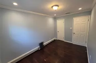 32-23 Plunkett Ave, Far Rockaway, NY 11691 - Photo 10