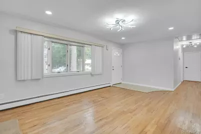 26 Williams Avenue, Holtsville, NY 11742 - Photo 12