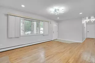 26 Williams Ave, Holtsville, NY 11742 - Photo 12