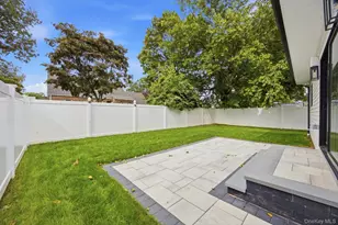 400 Langley Ave, West Hempstead, NY 11552 - Photo 34