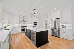 400 Langley Ave, West Hempstead, NY 11552 - Photo 10