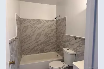 200 Hilton Avenue #30, Hempstead, NY 11550 - Photo 16