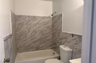 200 Hilton Ave, Hempstead, NY 11550 - Photo 16