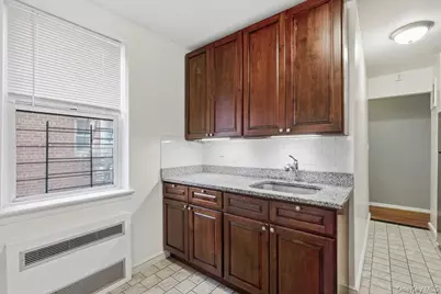 4380 Vireo Avenue #4T, Bronx, NY 10470 - Photo 4