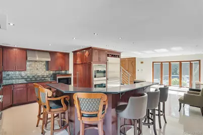 25 Oriole Way, Dix Hills, NY 11746 - Photo 14