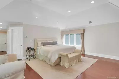 25 Oriole Way, Dix Hills, NY 11746 - Photo 32