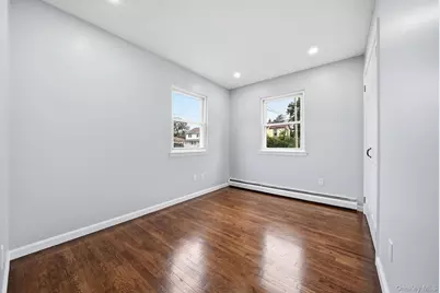 14 Holt Street, Amityville, NY 11701 - Photo 10