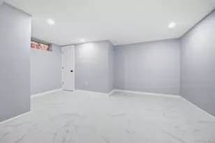 14 Holt St, Amityville, NY 11701 - Photo 14