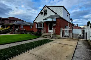 83-33 251st St, Bellerose, NY 11426 - Photo 2