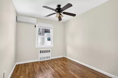 54 Sandalwood Avenue, Valley Stream, NY 11581 - Photo 16