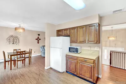 208 Raider Street, West Babylon, NY 11704 - Photo 12