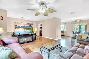208 Raider St, West Babylon, NY 11704 - Photo 6