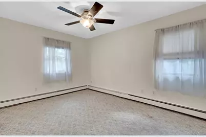 208 Raider Street, West Babylon, NY 11704 - Photo 16