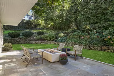 238 Pondfield Road, Bronxville, NY 10708 - Photo 32