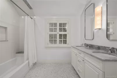 238 Pondfield Road, Bronxville, NY 10708 - Photo 18